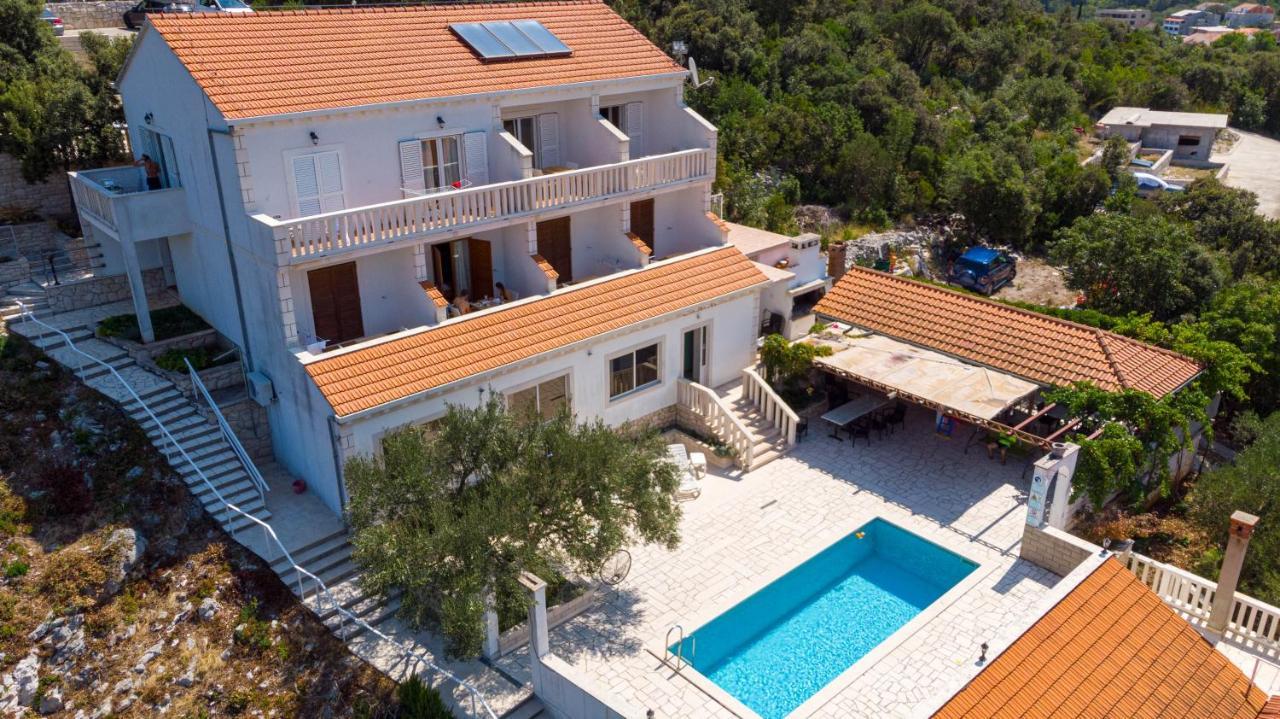 Villa Castello Zrnovo Exterior foto